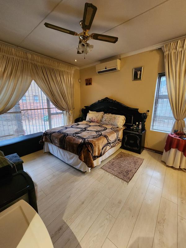 5 Bedroom Property for Sale in Malabar Eastern Cape